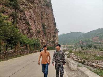 澠池縣退役軍人事務(wù)局:黃振華一行走進(jìn)四龍廟村退役軍人服務(wù)站